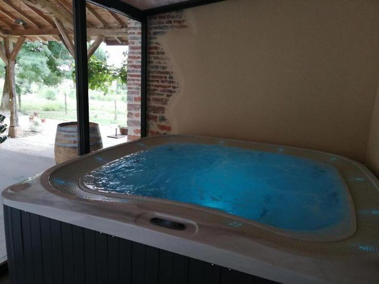 Domaine Des Granges Neuves Hotel Confrançon Екстериор снимка